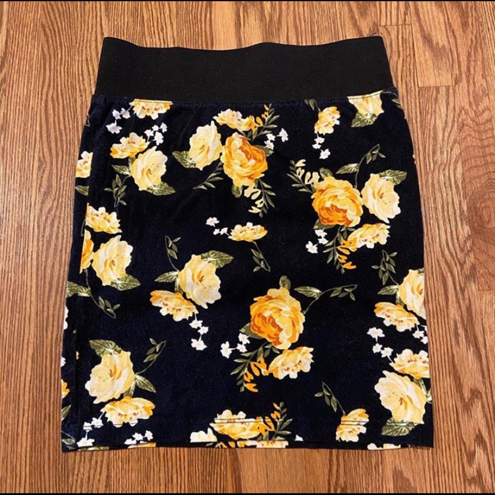 Floral bodycon skirt